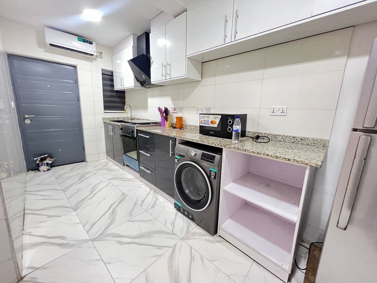 3 Bedroom Apartment | Alagomeji Yaba Lagos 3